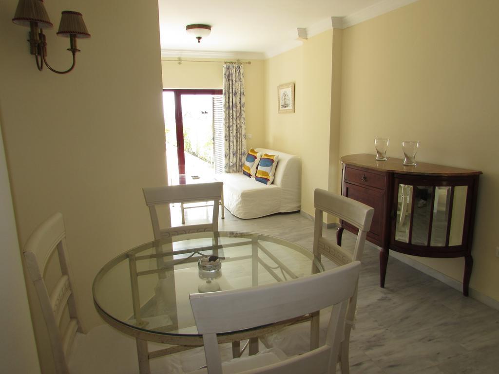 Home4Holidays Nerja Szoba fotó